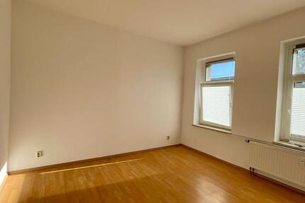 Wohnung Werdau - 2 Zimmer, 47 m&sup2;, 300&euro; | Angebot:25830299