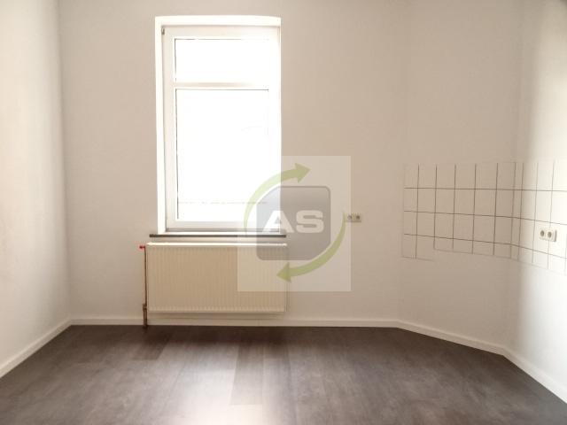 Etagenwohnung Zwickau - 3 Zimmer, 86 m&sup2;, 440&euro; | Angebot:25102022
