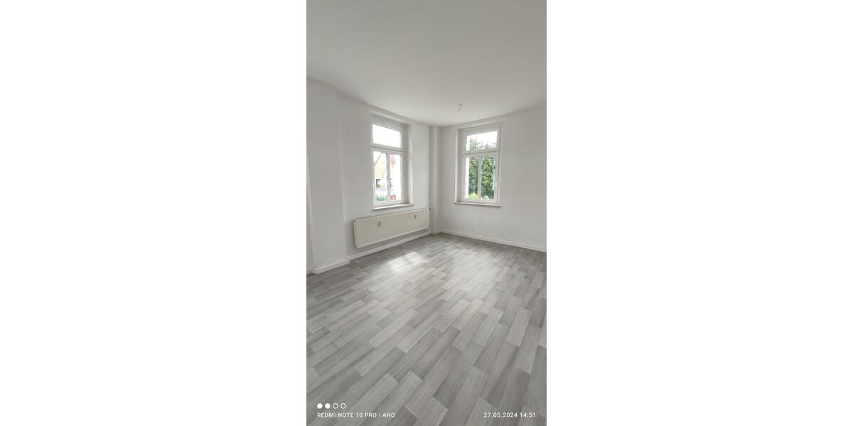 Erdgeschoßwohnung Penig - 2.5 Zimmer, 65 m&sup2;, 400&euro; | Angebot:21210311
