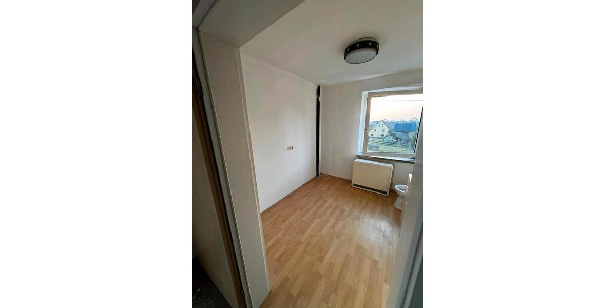 Einfamilienhaus Limbach-Oberfrohna Oberfrohna - 5 Zimmer, 150 m&sup2;, 800&euro; | Angebot:25590757