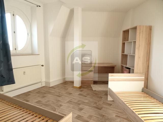 Dachgeschoßwohnung Zwickau - 3 Zimmer, 107 m&sup2;, 750&euro; | Angebot:22591271