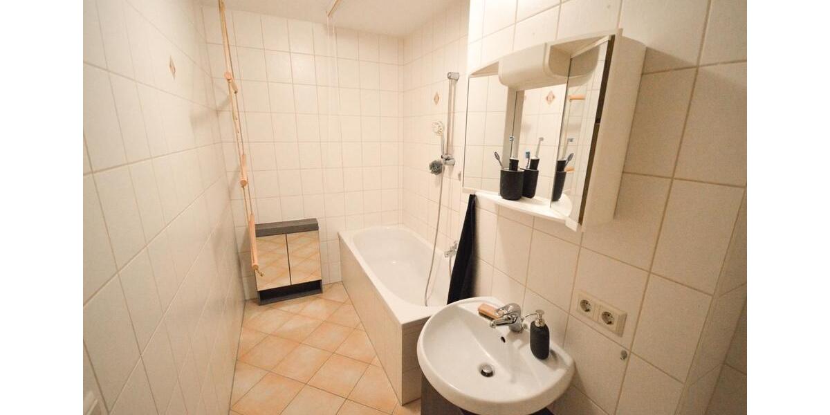 Etagenwohnung Zwickau - 1 Zimmer, 30 m&sup2;, 280&euro; | Angebot:24256808