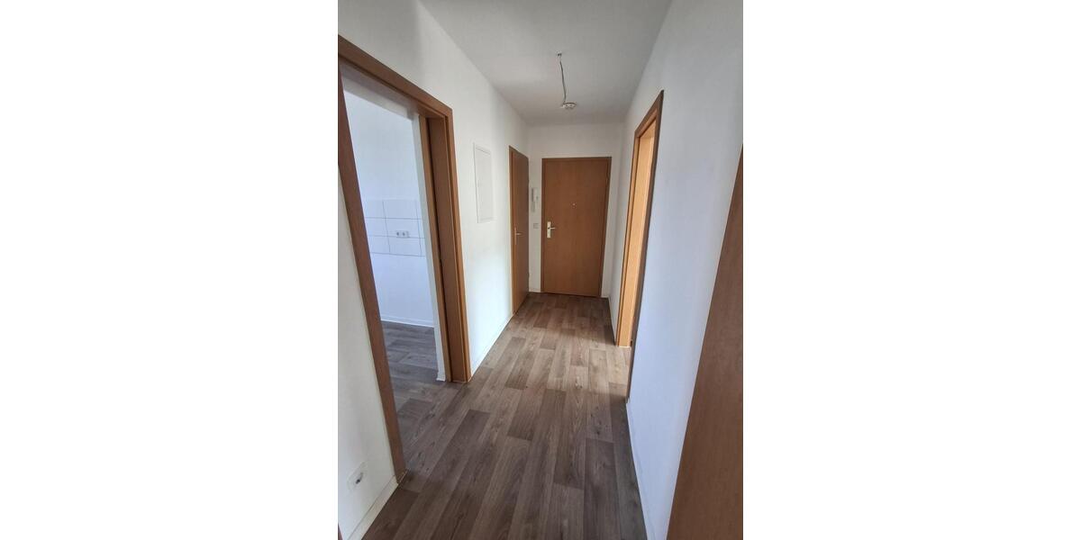 Etagenwohnung Limbach-Oberfrohna Oberfrohna - 3 Zimmer, 79 m&sup2;, 503&euro; | Angebot:24858840