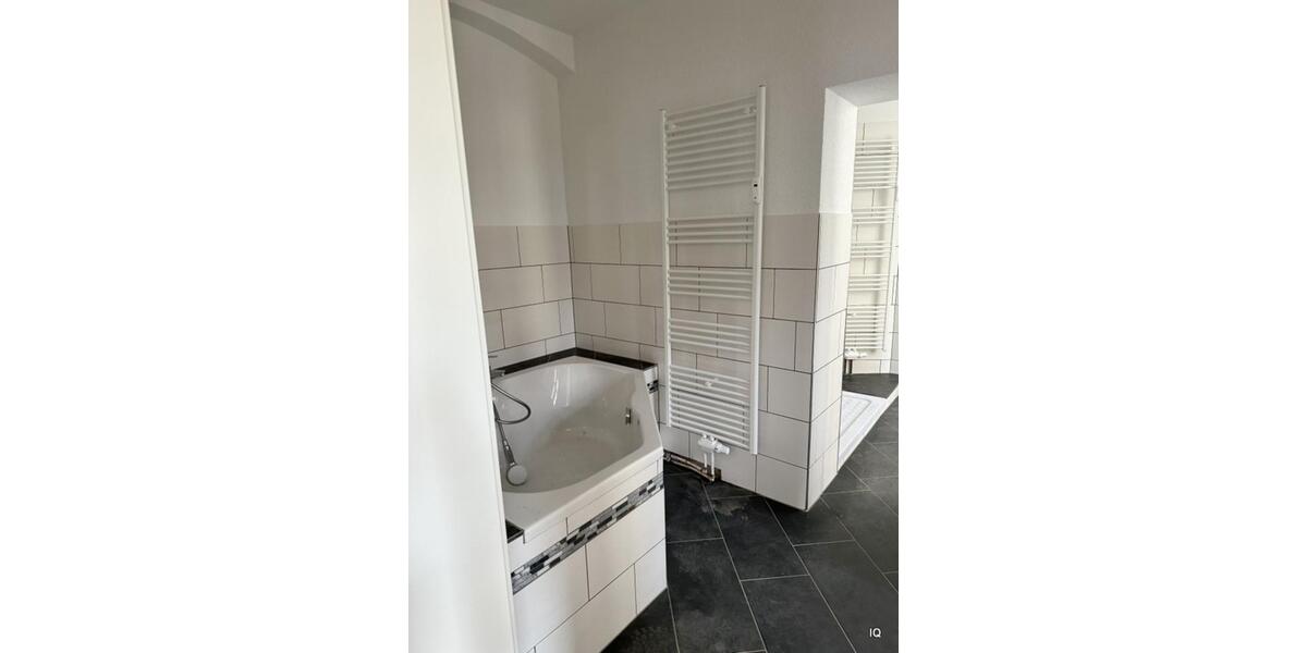 Erdgeschoßwohnung Penig - 4 Zimmer, 96 m&sup2;, 550&euro; | Angebot:25640616