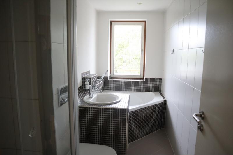 Etagenwohnung Zwickau - 3 Zimmer, 60 m&sup2;, 420&euro; | Angebot:25782376