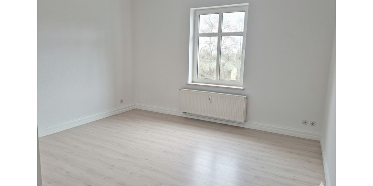 Etagenwohnung Glauchau - 4 Zimmer, 115 m&sup2;, 920&euro; | Angebot:25392795