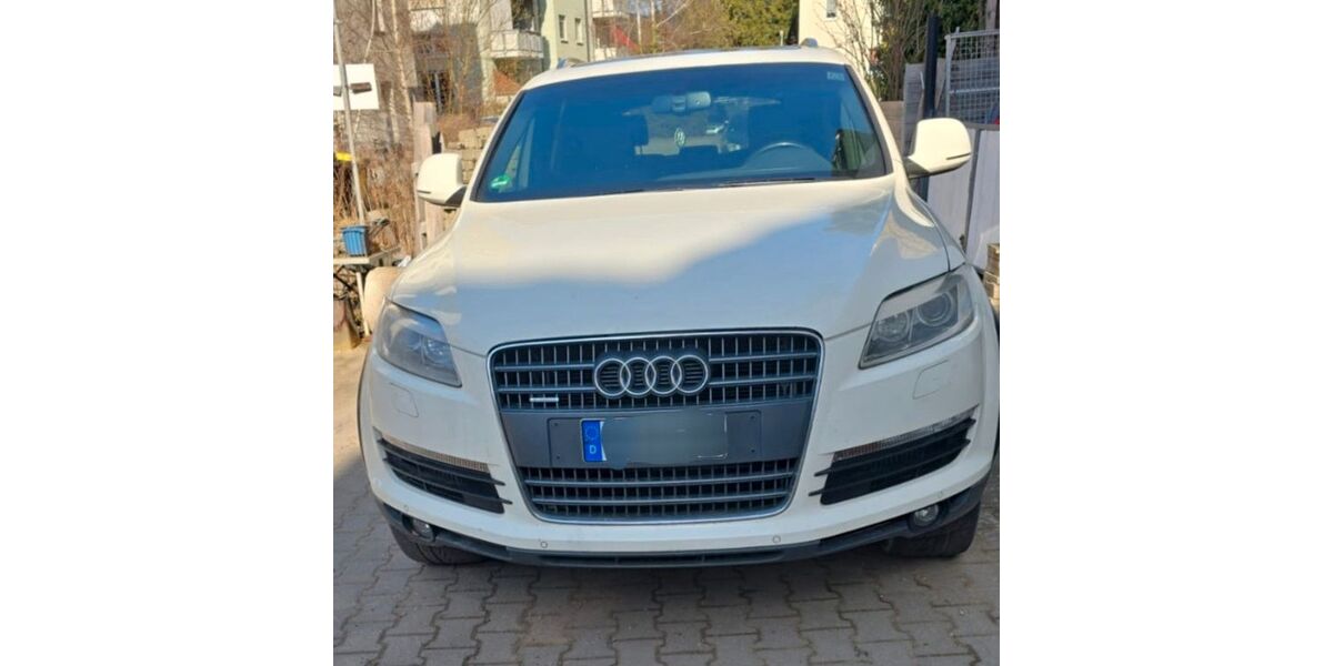 Audi Q7 234.000 km 7.900 &euro; Zwickau 08062