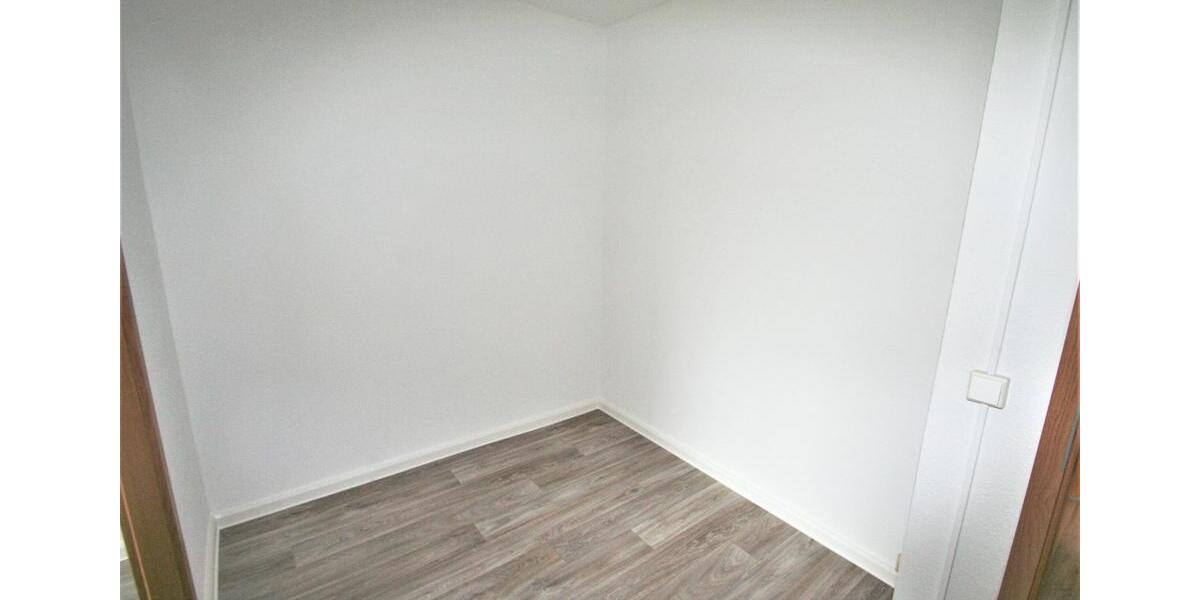 Etagenwohnung Hohenstein-Ernstthal Ernstthal - 3 Zimmer, 56 m&sup2;, 338&euro; | Angebot:23848566