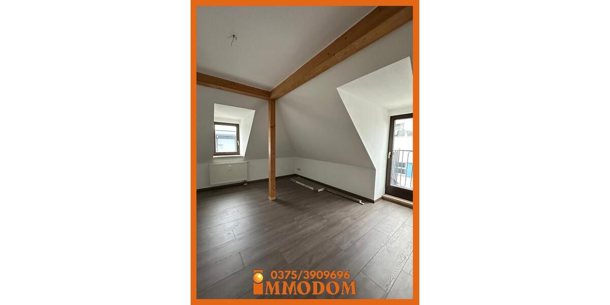 Dachgeschoßwohnung Zwickau - 3 Zimmer, 88 m&sup2;, 530&euro; | Angebot:18346902