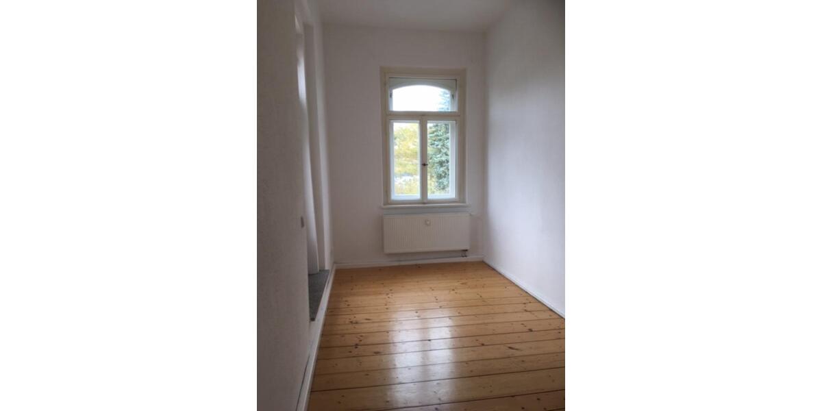 Etagenwohnung Reichenbach im Vogtland - 3 Zimmer, 95 m&sup2;, 525&euro; | Angebot:23816521