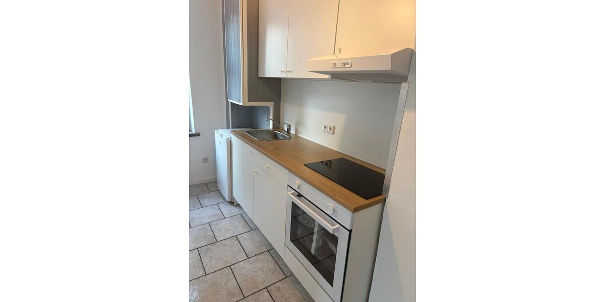 Etagenwohnung Limbach-Oberfrohna Oberfrohna - 2 Zimmer, 65 m&sup2;, 490&euro; | Angebot:25845832