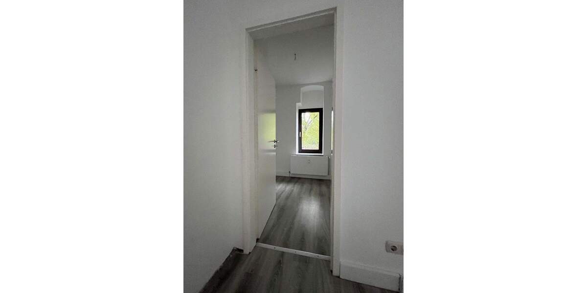 Etagenwohnung Zwickau Pölbitz - 3 Zimmer, 78 m&sup2;, 500&euro; | Angebot:25659184