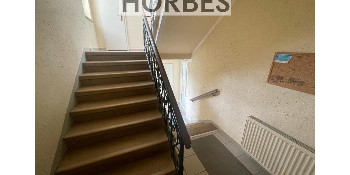 Etagenwohnung Meerane - 2 Zimmer, 42 m&sup2;, 230&euro; | Angebot:25082504