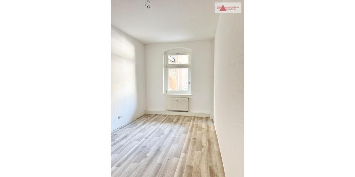 Erdgeschoßwohnung Stollberg (Erzgebirge) - 3 Zimmer, 74 m&sup2;, 485&euro; | Angebot:25342770