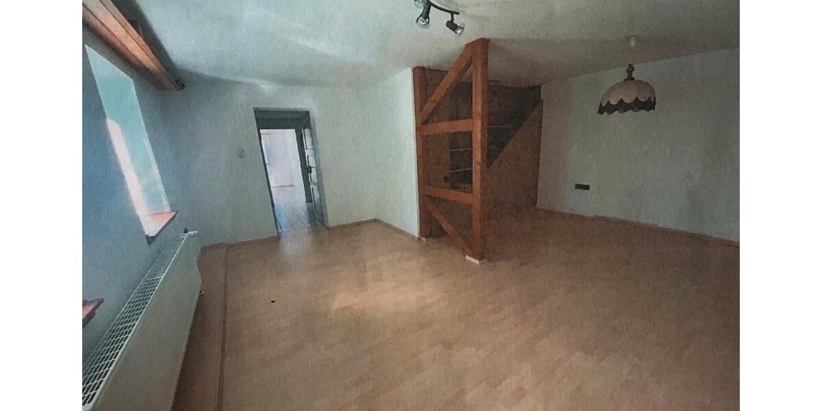 Einfamilienhaus Neukirchen/Erzgebirge Erzgebirge - 7 Zimmer, 127 m&sup2;, 170.000&euro; | Angebot:25551050