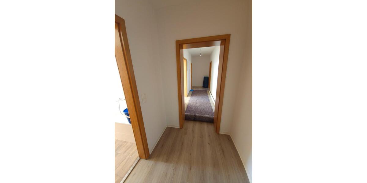 Etagenwohnung Aue-Bad Schlema Bad Schlema - 2 Zimmer, 70 m&sup2;, 380&euro; | Angebot:25418282