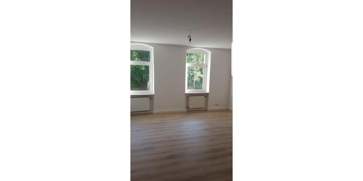 Etagenwohnung Zwickau Auerbach - 3 Zimmer, 75 m&sup2;, 69.870&euro; | Angebot:25193580