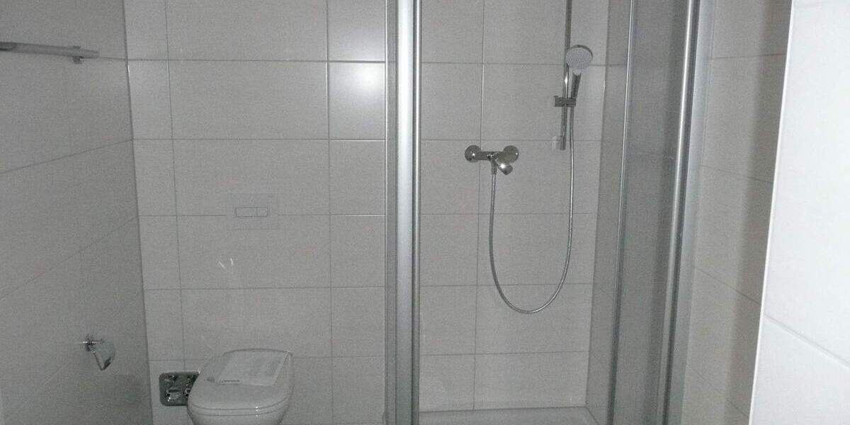 Etagenwohnung Zwickau Niederplanitz - 2 Zimmer, 47 m&sup2;, 399&euro; | Angebot:25897654