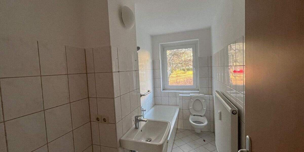 Etagenwohnung Zwickau Marienthal - 3 Zimmer, 55 m&sup2;, 380&euro; | Angebot:25799992