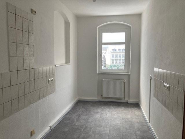 Etagenwohnung Aue-Bad Schlema Bad Schlema - 4 Zimmer, 122 m&sup2;, 665&euro; | Angebot:25141483