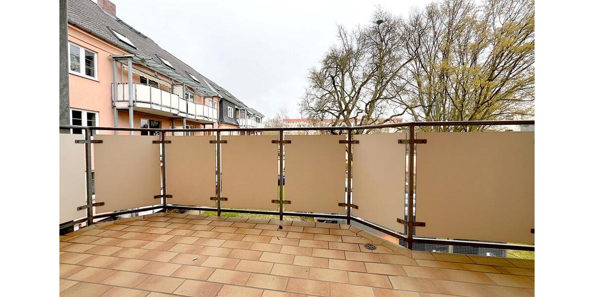 Etagenwohnung Glauchau - 3 Zimmer, 67 m&sup2;, 430&euro; | Angebot:26001481