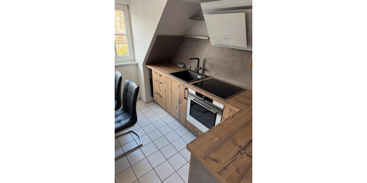 Dachgeschoßwohnung Zwickau Zwickau-Nord - 2 Zimmer, 45 m&sup2;, 390&euro; | Angebot:25283027