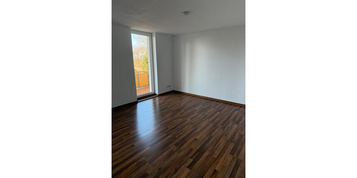 Etagenwohnung Limbach-Oberfrohna Oberfrohna - 2 Zimmer, 64 m&sup2;, 448&euro; | Angebot:25273614