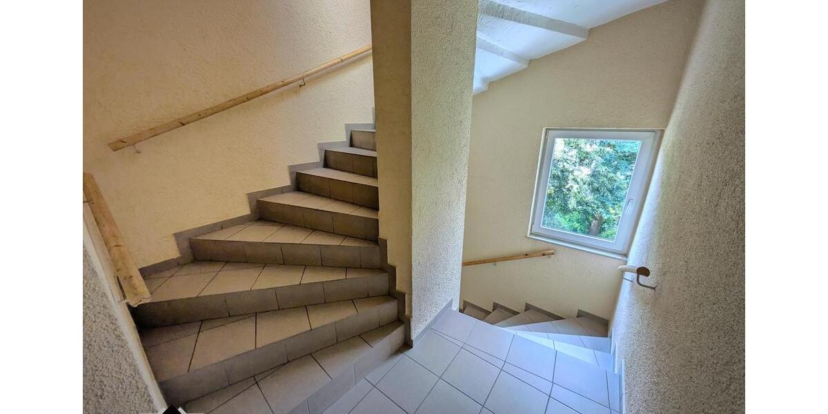 Terrassenwohnung Zwickau - 1.5 Zimmer, 39 m&sup2;, 275&euro; | Angebot:25945675