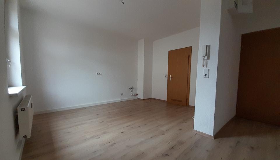 Erdgeschoßwohnung Lichtenstein (Sachsen) - 1 Zimmer, 30 m&sup2;, 165&euro; | Angebot:22442516