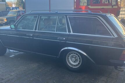 Mercedes-Benz 300 235.000 km 9.500 &euro; Zwickau 08056