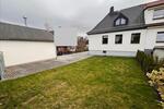 Doppelhaushälfte Zwickau - 3 Zimmer, 95 m&sup2;, 1.450&euro; | Angebot:25395037