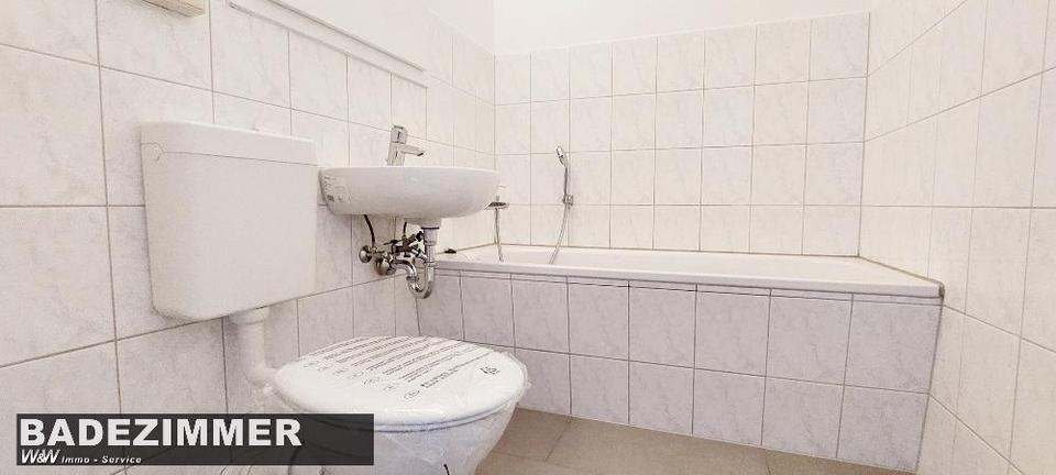 Etagenwohnung Zwickau Neuplanitz - 3 Zimmer, 69 m&sup2;, 349&euro; | Angebot:24704396