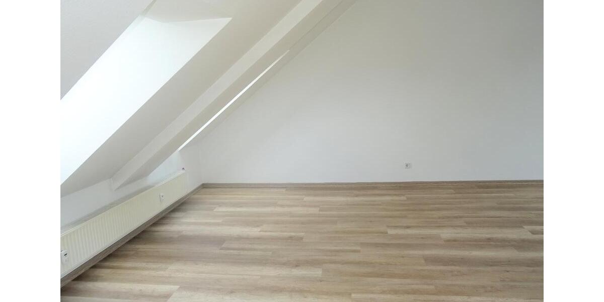 Etagenwohnung Werdau - 2 Zimmer, 55 m&sup2;, 320&euro; | Angebot:23404333