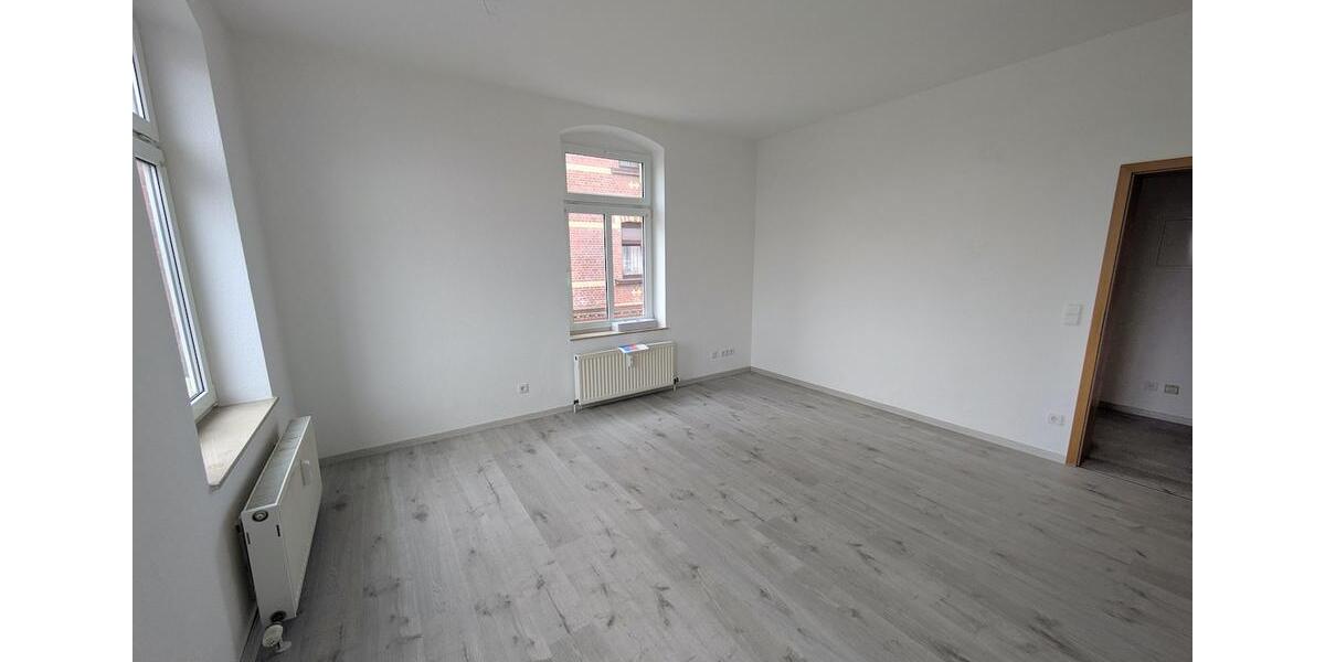 Etagenwohnung Zwickau - 1 Zimmer, 36 m&sup2;, 190&euro; | Angebot:25945647