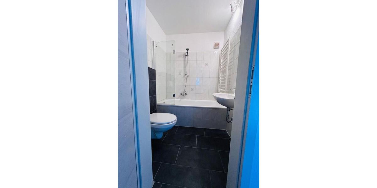 Erdgeschoßwohnung Meerane - 2 Zimmer, 50 m&sup2;, 395&euro; | Angebot:25270944