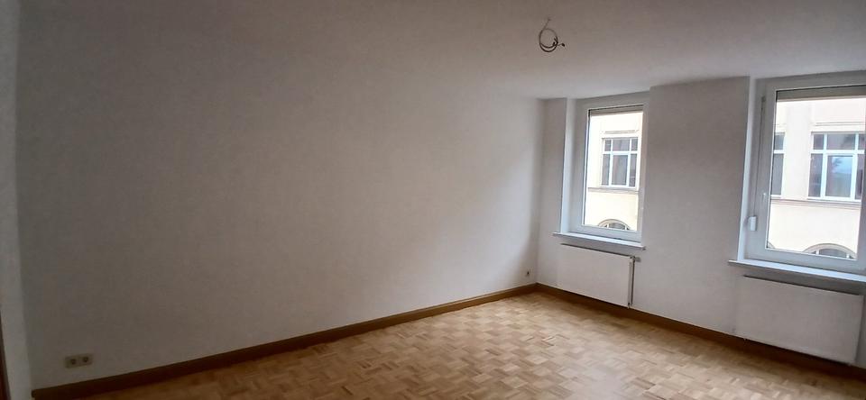 Etagenwohnung Hohenstein-Ernstthal Ernstthal - 3 Zimmer, 106 m&sup2;, 670&euro; | Angebot:25637711