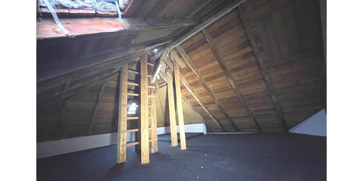 Dachgeschoßwohnung Limbach-Oberfrohna Oberfrohna - 2 Zimmer, 66 m&sup2;, 470&euro; | Angebot:24691492