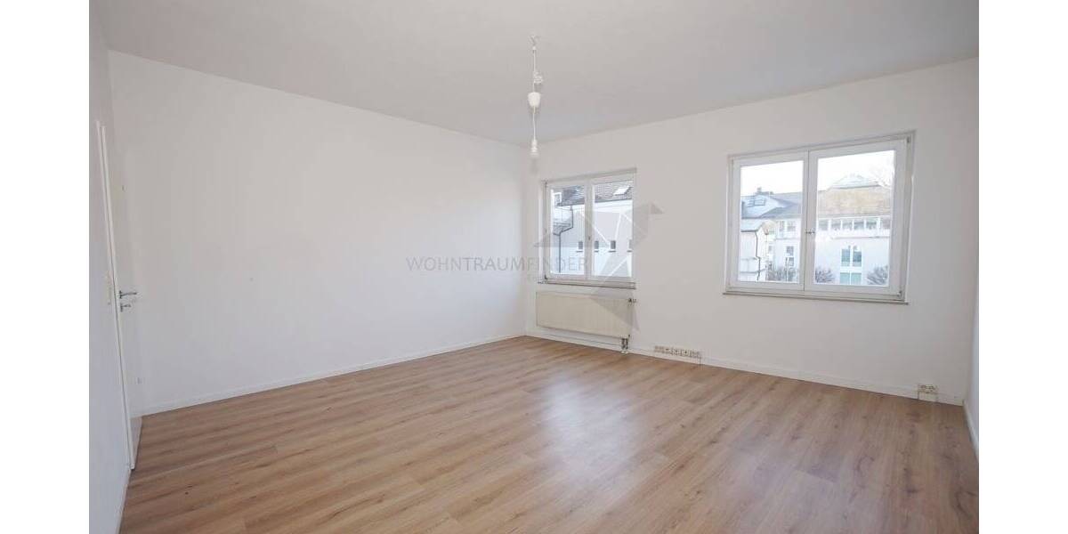 Etagenwohnung Zwickau Innenstadt - 3 Zimmer, 80 m&sup2;, 480&euro; | Angebot:25681406