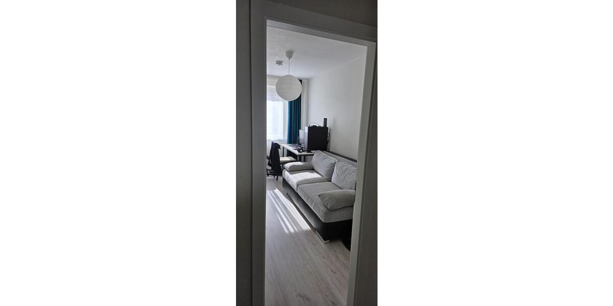 Etagenwohnung Limbach-Oberfrohna Oberfrohna - 3 Zimmer, 58 m&sup2;, 300&euro; | Angebot:25545372