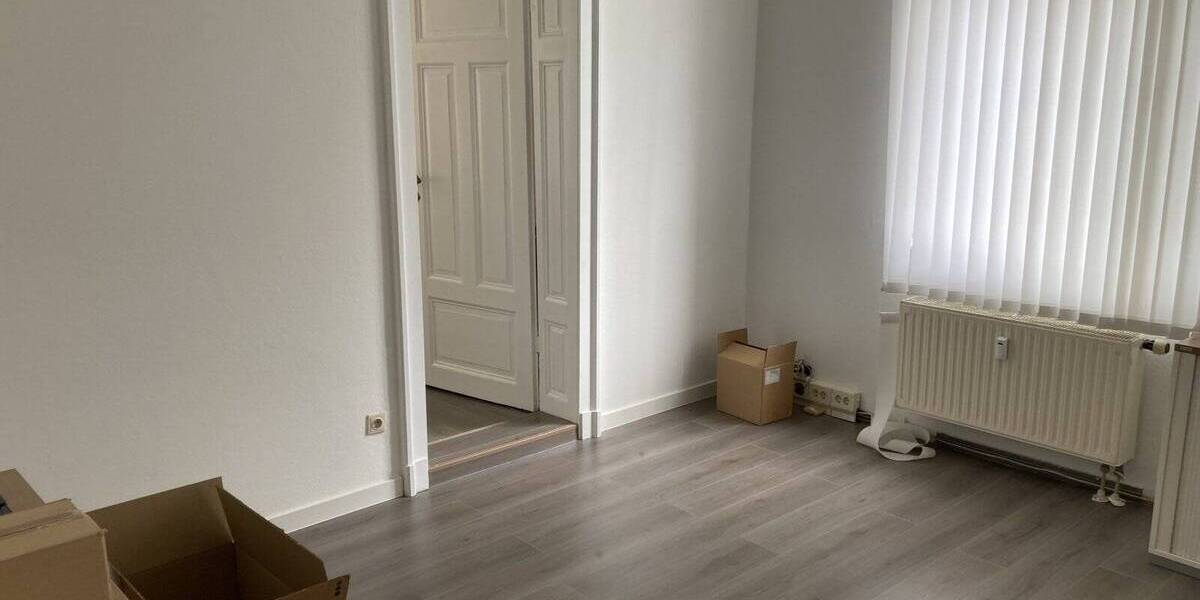 Gewerbeobjekt Zwickau Bahnhofsvorstadt - 5 Zimmer, 113 m&sup2;, 740&euro; | Angebot:25802816