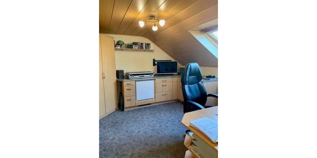 Reihenmittelhaus Reichenbach - 6 Zimmer, 161 m&sup2;, 125.000&euro; | Angebot:25864350