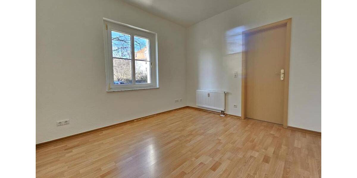 Etagenwohnung Zwickau Zwickau-Nord - 2 Zimmer, 49 m&sup2;, 319&euro; | Angebot:25362082