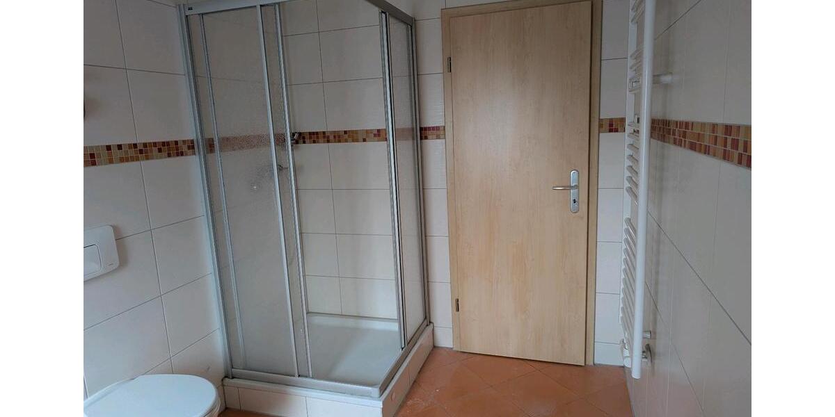 Etagenwohnung Zwickau Auerbach - 2 Zimmer, 59 m&sup2;, 440&euro; | Angebot:25097220