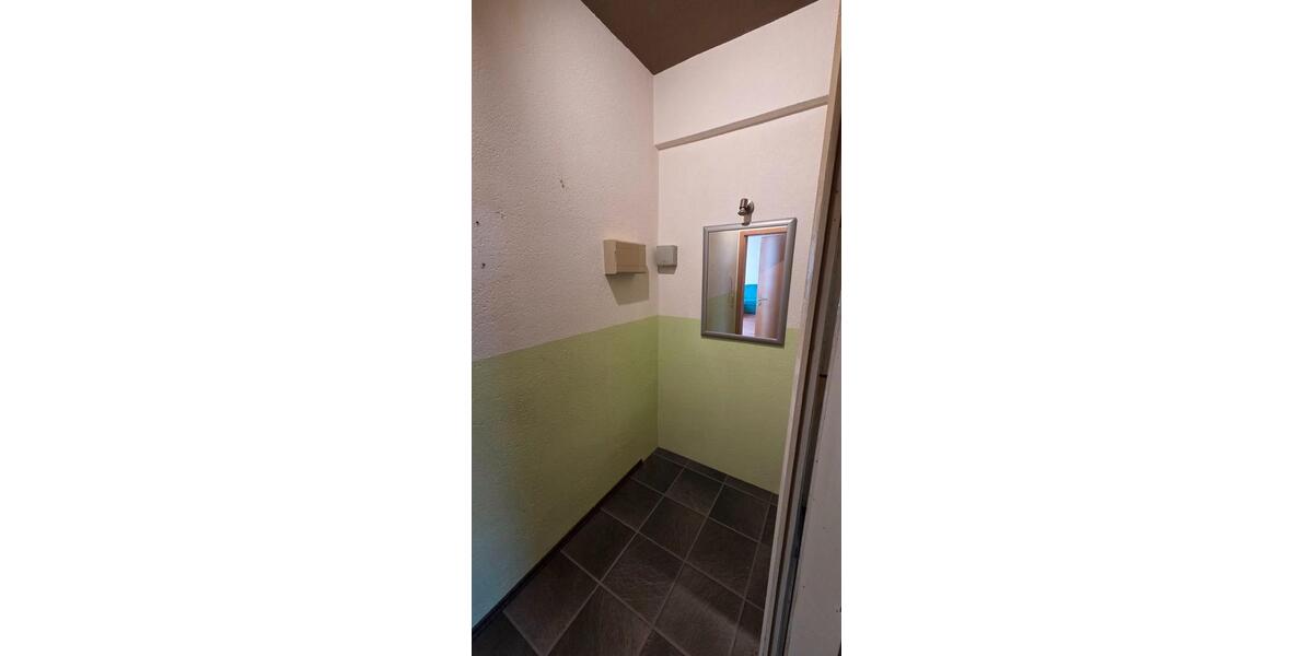 Reihenhaus Crimmitschau - 6 Zimmer, 103 m&sup2;, 70.000&euro; | Angebot:27085582