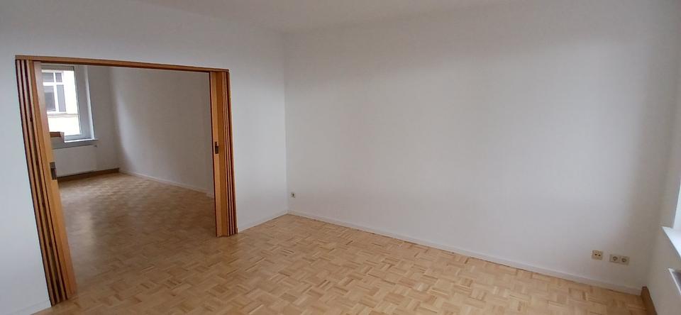 Etagenwohnung Hohenstein-Ernstthal Ernstthal - 3 Zimmer, 106 m&sup2;, 670&euro; | Angebot:25637711