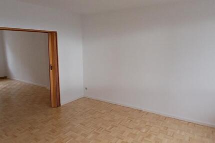Wohnung Hohenstein-Ernstthal Ernstthal - 3 Zimmer, 106 m&sup2;, 670&euro; | Angebot:25637711