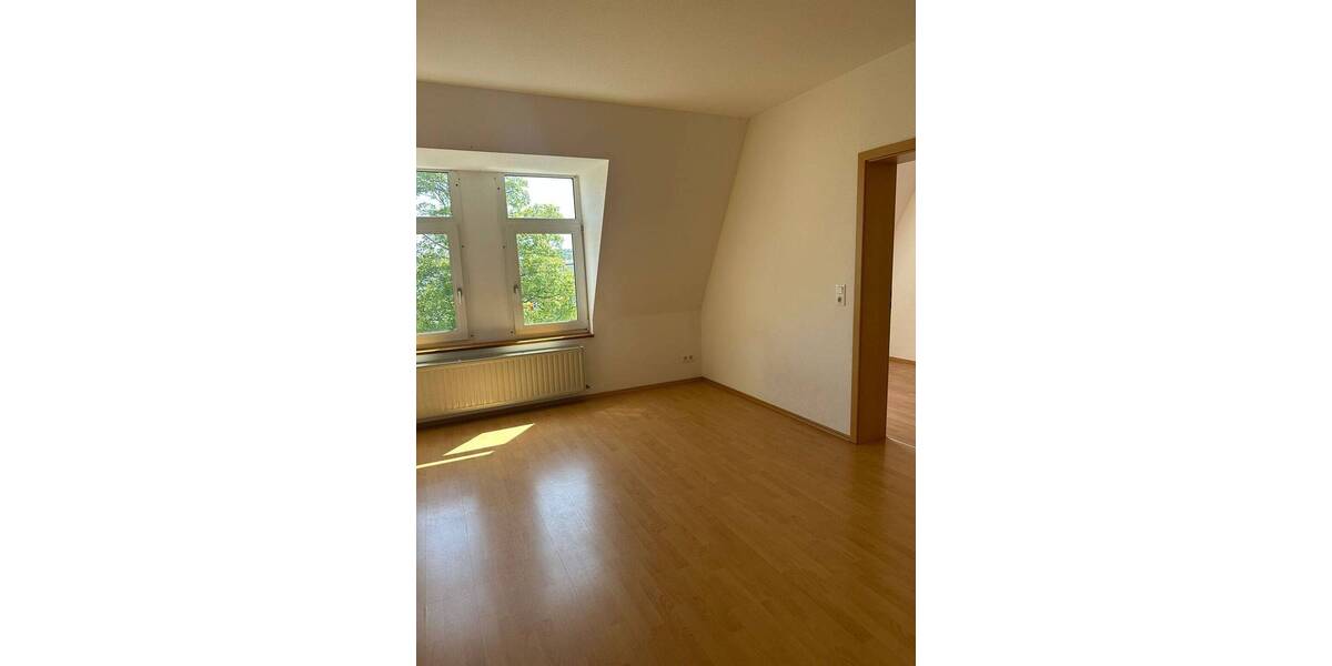 Etagenwohnung Zwickau Bahnhofsvorstadt - 4 Zimmer, 80 m&sup2;, 450&euro; | Angebot:25737496