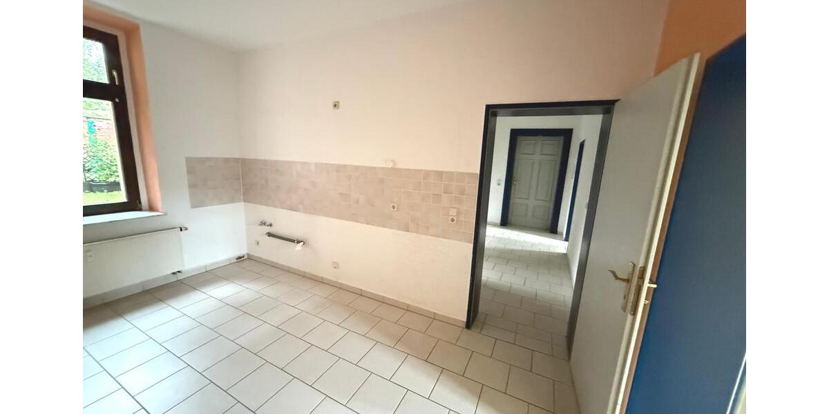 Erdgeschoßwohnung Reichenbach im Vogtland - 2 Zimmer, 70 m&sup2;, 350&euro; | Angebot:21558276