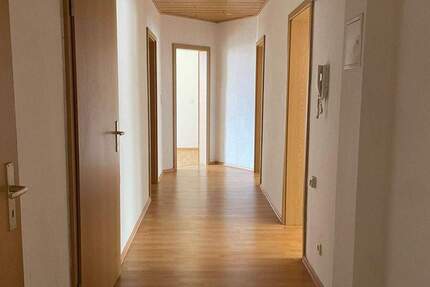 Wohnung Aue - 4 Zimmer, 95 m&sup2;, 414&euro; | Angebot:25774756