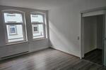 Etagenwohnung Greiz - 2 Zimmer, 77 m&sup2;, 430&euro; | Angebot:25792969